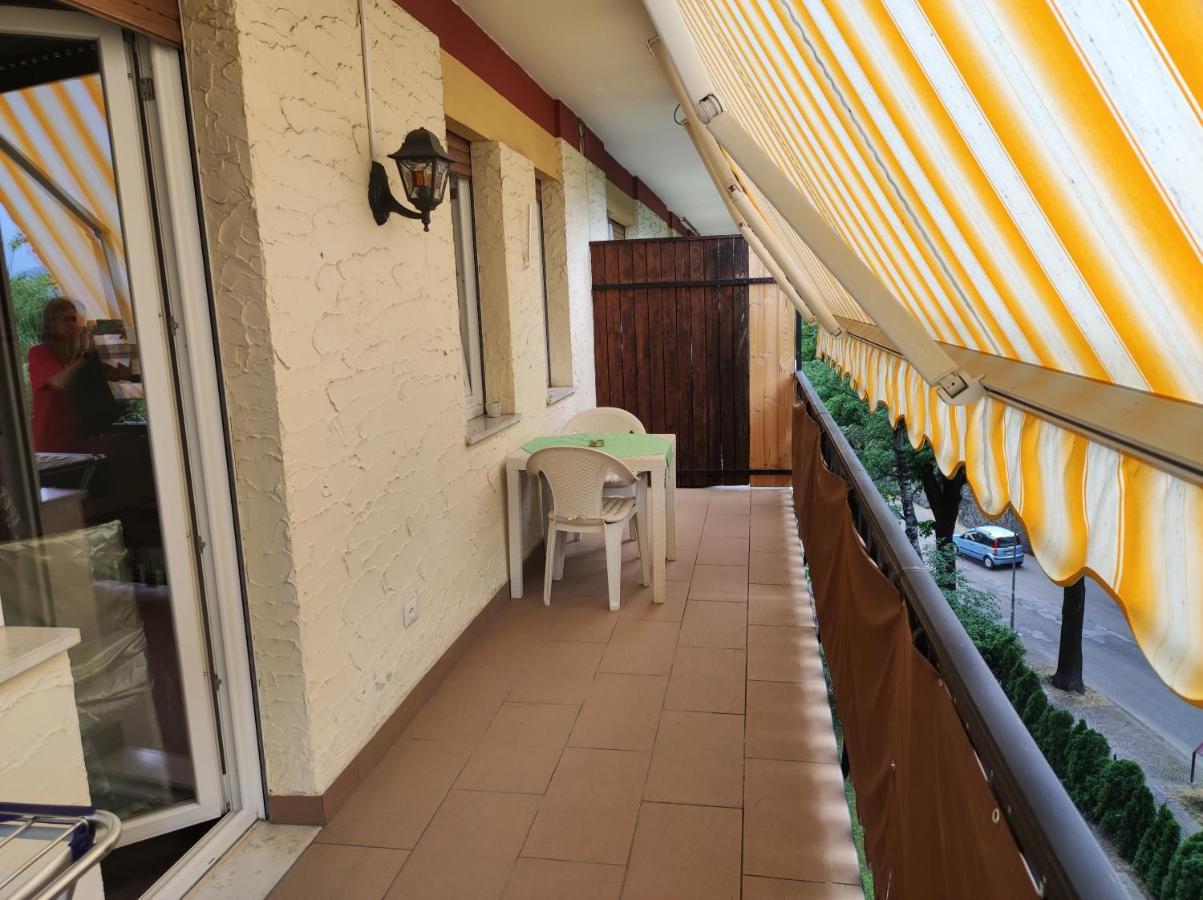 Corn Under: Eigentumswohnung Mit Aussenpool Merano Exterior photo
